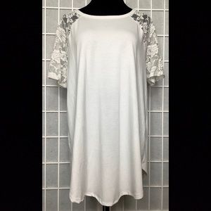 XL Zenana white with lace short sleeve top. No tags, but unworn.